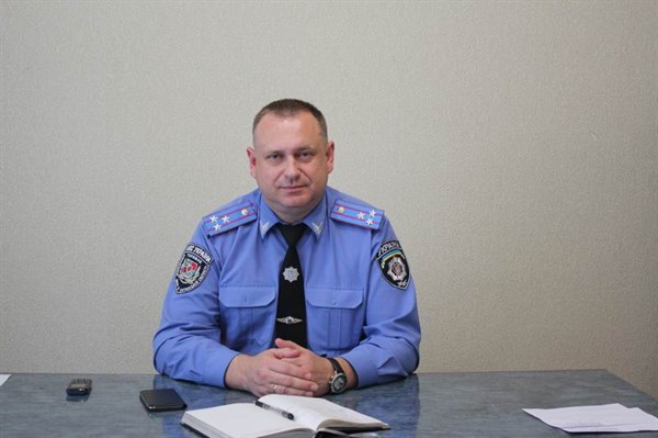 В Славянске по понедельникам каждый желающий может обсудить проблемы с главным полицейским города