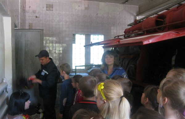Славянские школьники побывали в гостях у пожарных