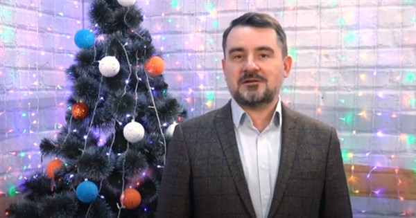 Глава ВГА Славянска поздравил земляков с приближающимися праздниками
