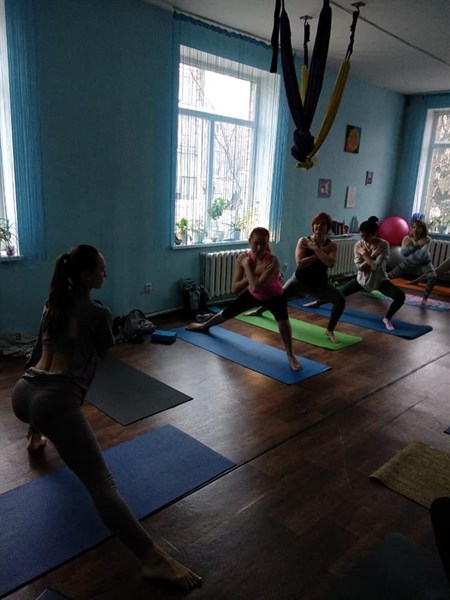 Жителей Славянска ждут на йоге с сертифицированным тренером: собранные средства пойдут на помощь животным 