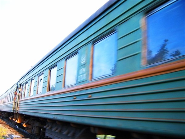 В Славянске в результате наезда поезда женщина осталась без ноги