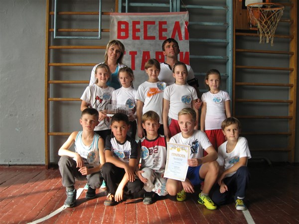 В Славянске состоялся третий отборочный тур городских соревнований «Веселые старты». Удачно «стартовали» ученики трех школ города №5, 16 и 12