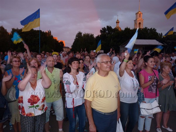 Празднование годовщины освобождения Славянска завершилось на центральной площади