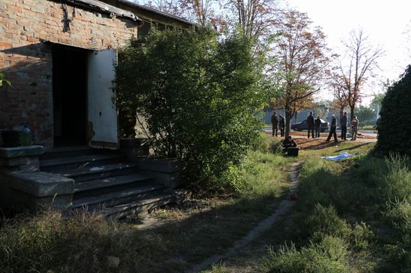 В Славянске полицейские задержали мужчину, который одну приятельницу отправил в больницу, а другую забил до смерти 