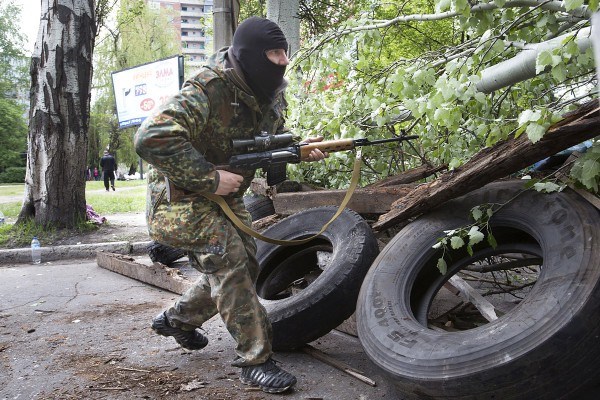 В ходе сегодняшних  боёв в Славянске были ранены десятки человек, среди которых несколько ранений оказались смертельными 