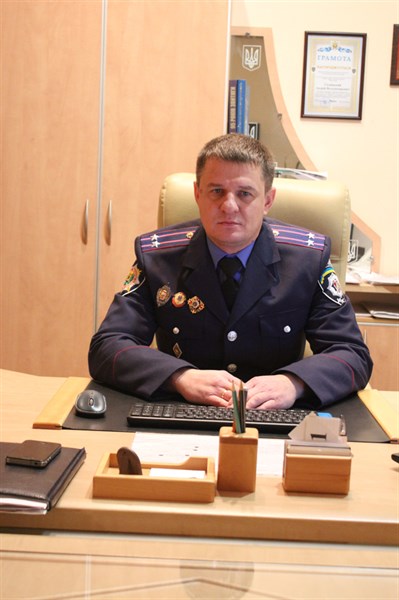 Начальник полиции Игорь Рыбальченко пошел на повышение. Полицейским Славянска представили нового начальника 