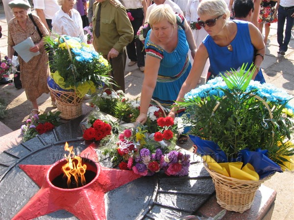 Славянску 370 - второй день празднования: митинг «Ваш подвиг в наших сердцах