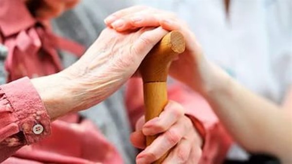 В чем основные преимущества частных домов для престарелых?