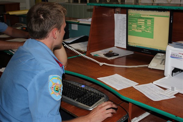 За два месяца в Славянскую полицию поступило 7 тысяч звонков граждан. Фотоотчет правоохранителей