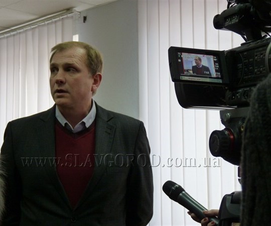 Ответ Яценюку : И.о. мэра Олег Зонтов рассказал, почему Славянск до сих пор не освоил 6 миллионов гривен, выделенных из государственной казны