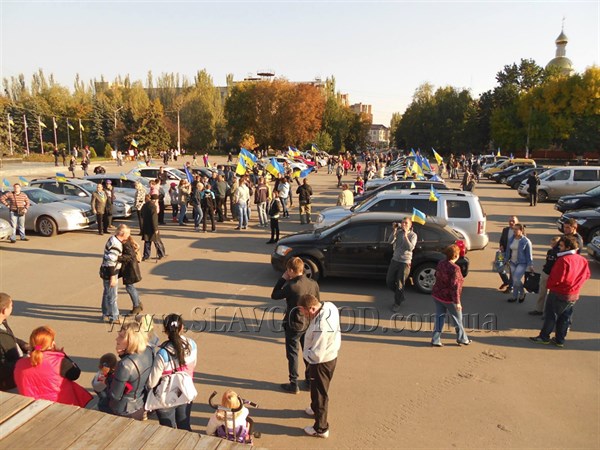 Автопробег в Славянске набирает обороты: в воскресенье состоится очередная акция в поддержку соборности Украины