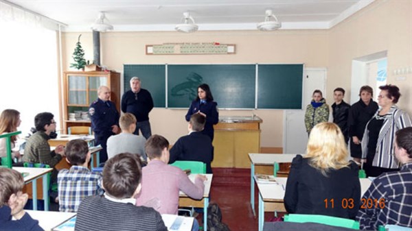 Слезоточивый газ в школьной столовой Святогорска: эту информацию проверили полицейские Славянска