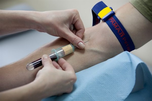 Срочно требуется четвертая отрицательная группа крови для пострадавших в ходе боя возле поселка Семеновка в Славянске