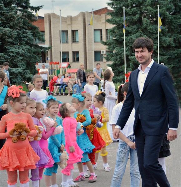 Народный депутат Юрий Солод поздравил жителей Славянска с Днем города