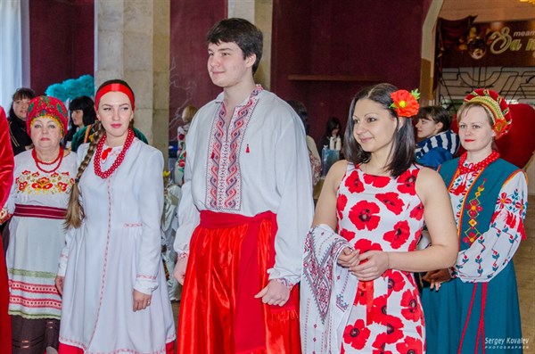  Славянцы в соцсетях делятся фотографиями с ежегодного мероприятия «Фиеста на все 100»