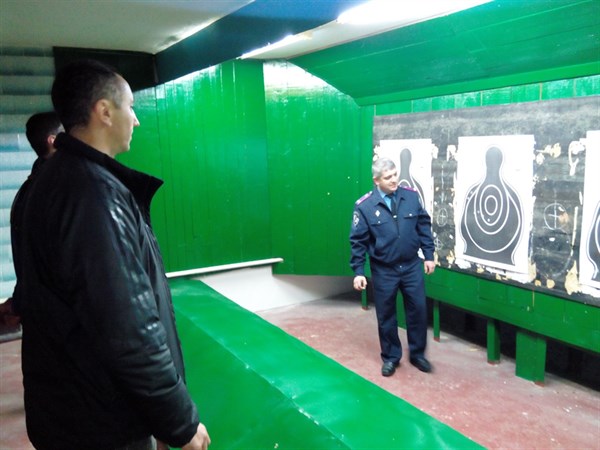 В Славянске полицейские повышали уровень боевой и медицинской подготовки 
