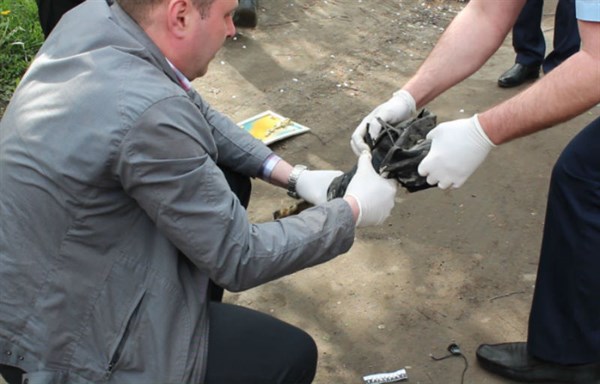 В Славянске возле муссорки обнаружили часть ноги в кроссовке: на ноги был поднят весь горотдел полиции