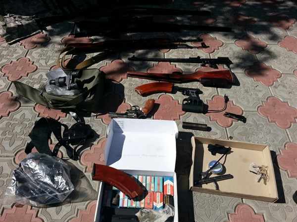 В горгазе Славянска нашли оружие, а должностных лиц обвиняют в хищении денег, газа и сотрудничестве с ДНР
