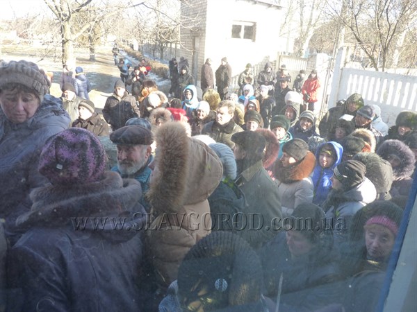 В Славянске выдает ваучеры на сумму 700 грн. для переселенцев и жителей прифронтовых зон