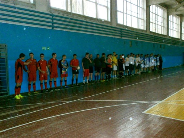 В Славянске состоялся Новогодний турнир по мини-футболу  среди предприятий и организаций