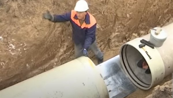 Возле Славянска прокладывают новую ветку Донецкого водопровода
