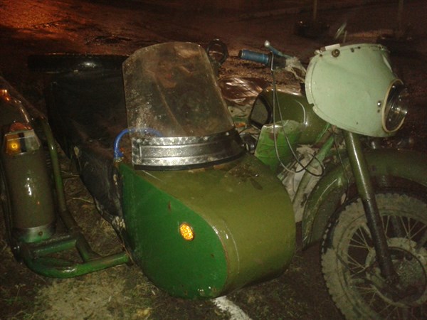 Зашел водички попить, а уехал на мотоцикле: в Славянске гость из  Барвенково угнал транспорт у местной жительницы 