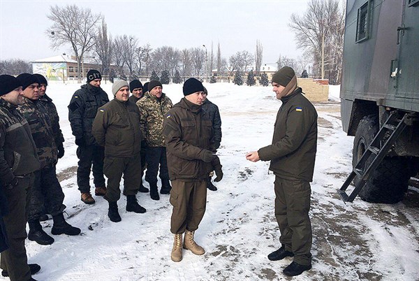 В Славянске военным на блокпостах начали раздавать памятки, как уберечься и что делать при обморожении