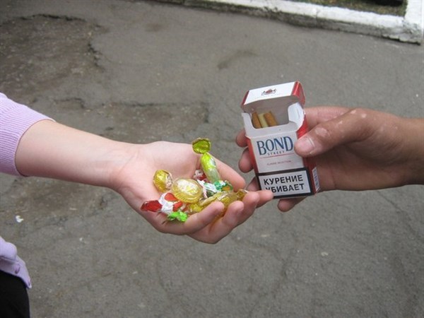 На центральной площади Славянска будут менять сигареты на конфеты, измерять давление, проверять на ВИЧ и осматривать зубы