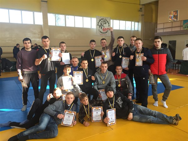 Славянские спортсмены стали лучшими на чемпионате области по боевому самбо