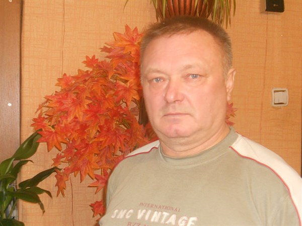 В Славянске без вести пропал пассажир такси. Две недели назад он выехал на автомобиле службы «Свое такси» на ж/д вокзал и по сей день  не вернулся 