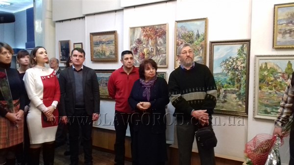 В Славянске открылась выставка картин, посвященная пейзажам Украины