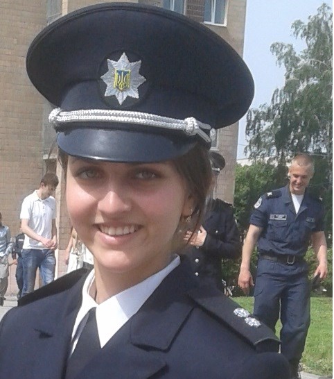 В Славянске сегодня отмечают День Национальной полиции: молодой оперативник Карина Волощенко рассказала, как стала полицейским и нашла свою судьбу