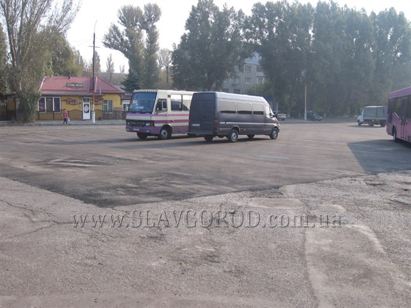 В Славянске на пути  к автовокзалу водители и пассажиры больше не будут «прыгать по ямам»