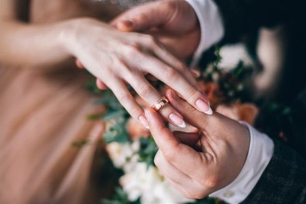 В особый день 02.02.2022 в Славянске поженились две пары