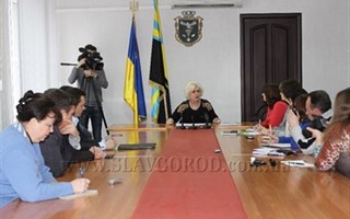 Ликбез от Нели Штепы: на заседании круглого стола обсуждался вопрос Евроинтеграции и её последствий для украинского бизнеса